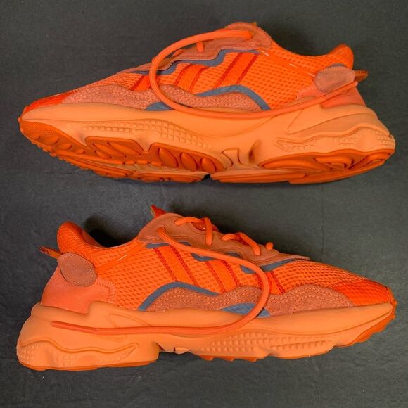 Adidas Original Ozweego Sneakers Orange Size 6 Womens or Youth 4.5 - Picture 2 of 13